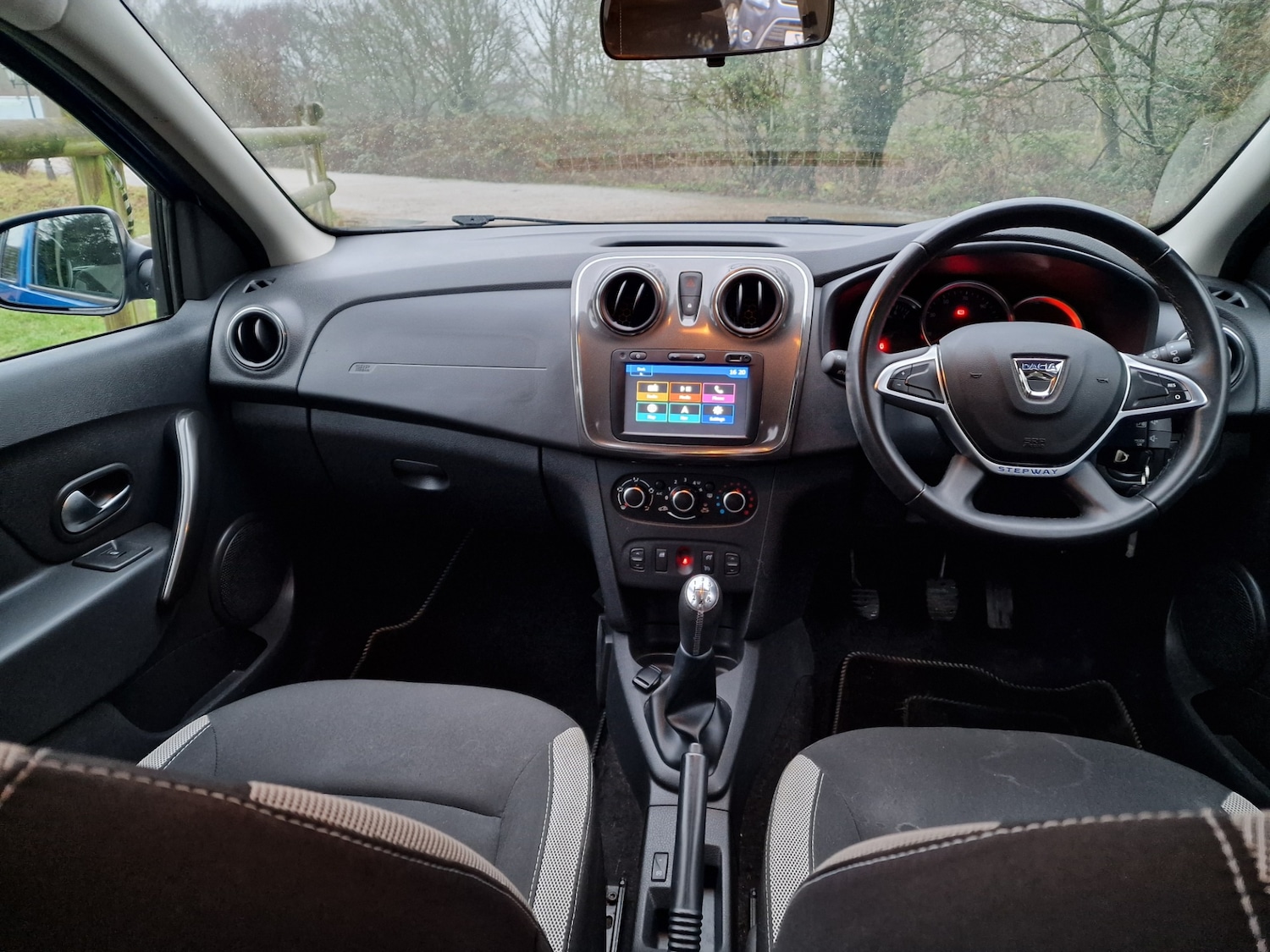 Used Dacia Sandero Stepway 2018 for sale - 77420268: Photo 18