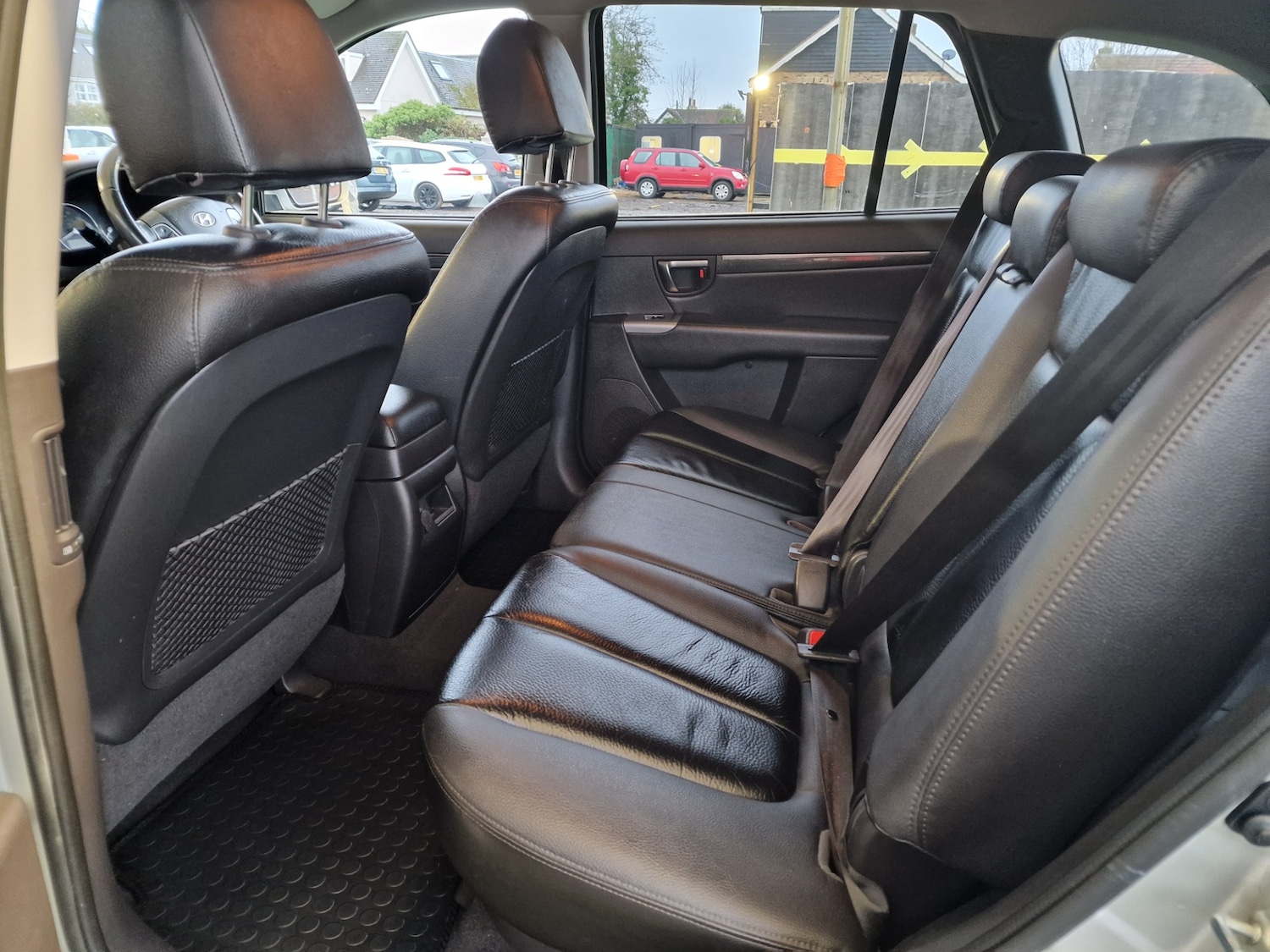 Used Hyundai Santa Fe 2010 for sale - 77531915: Photo 17