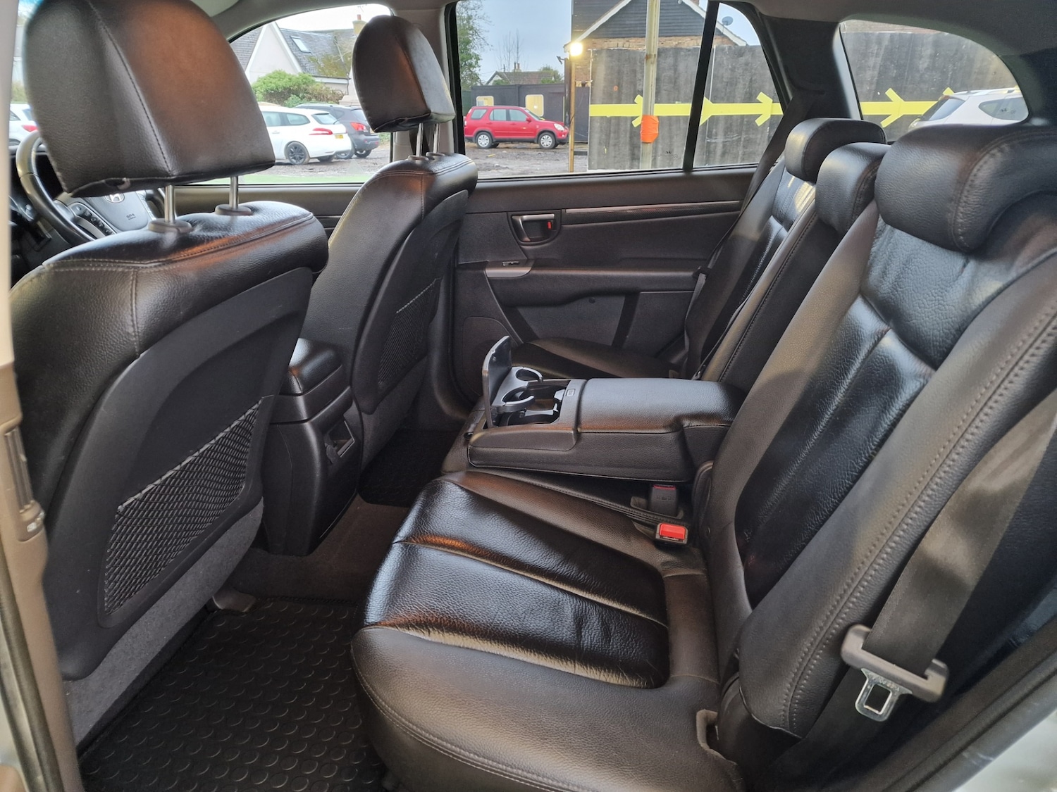 Used Hyundai Santa Fe 2010 for sale - 77531915: Photo 18