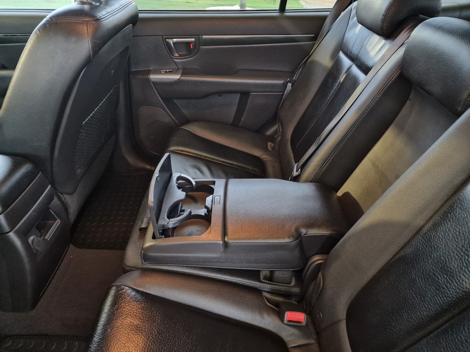 Used Hyundai Santa Fe 2010 for sale - 77531915: Photo 19