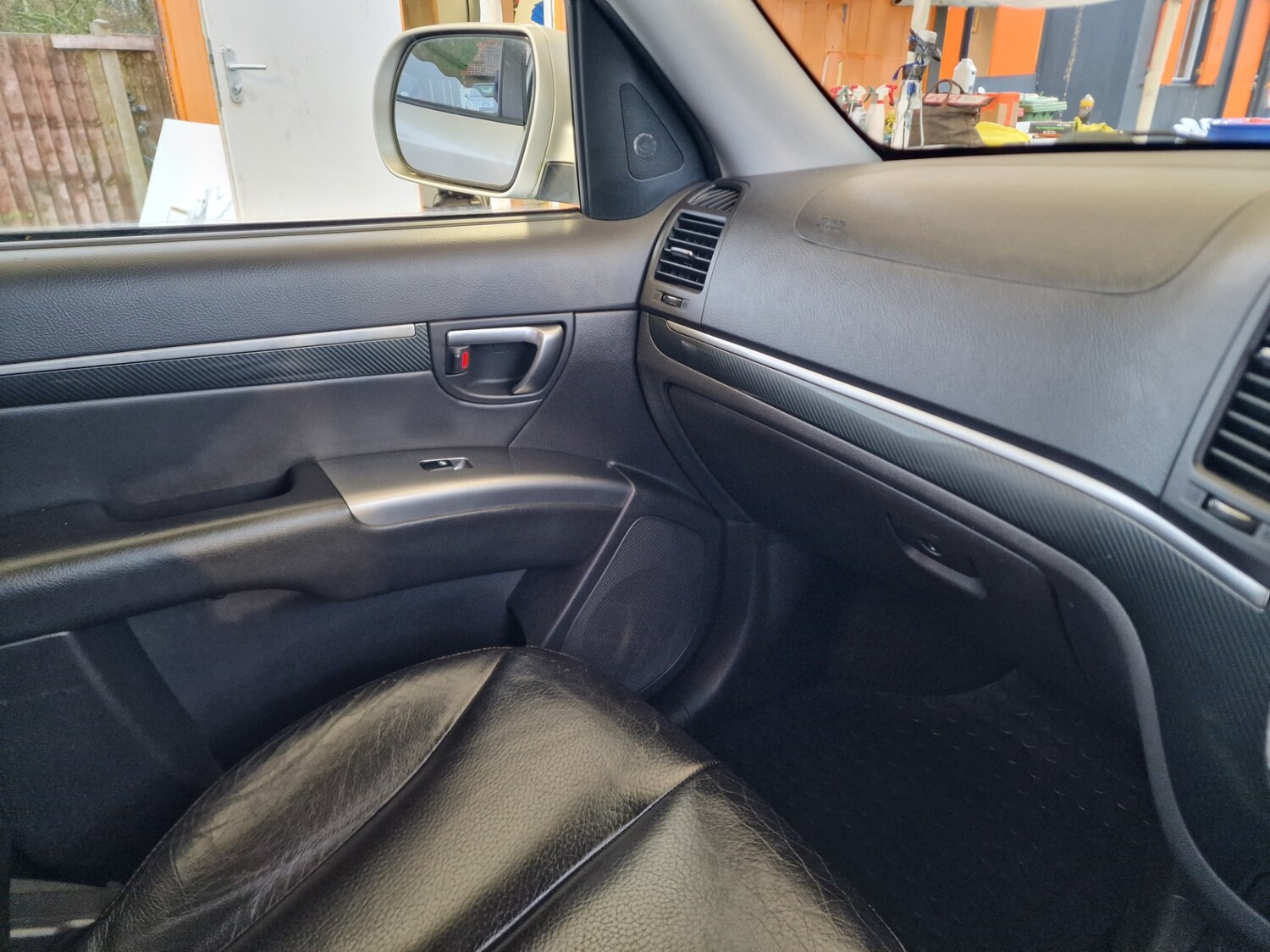 Used Hyundai Santa Fe 2010 for sale - 77531915: Photo 32