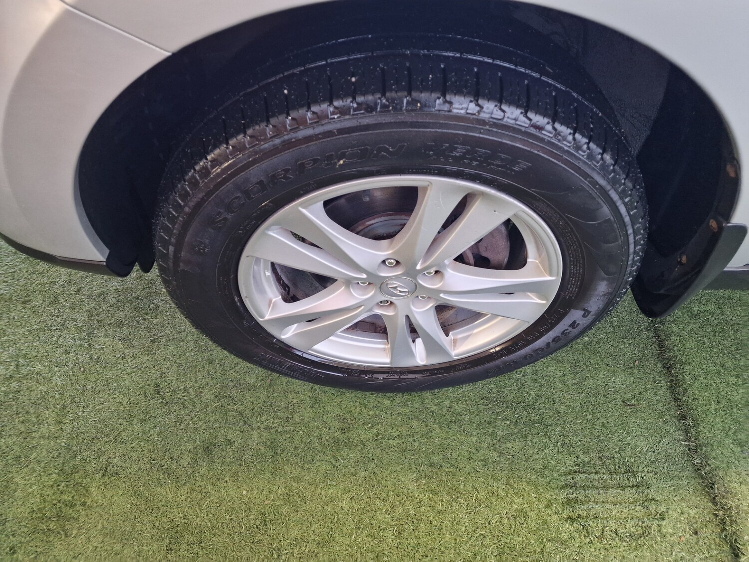 Used Hyundai Santa Fe 2010 for sale - 77531915: Photo 38