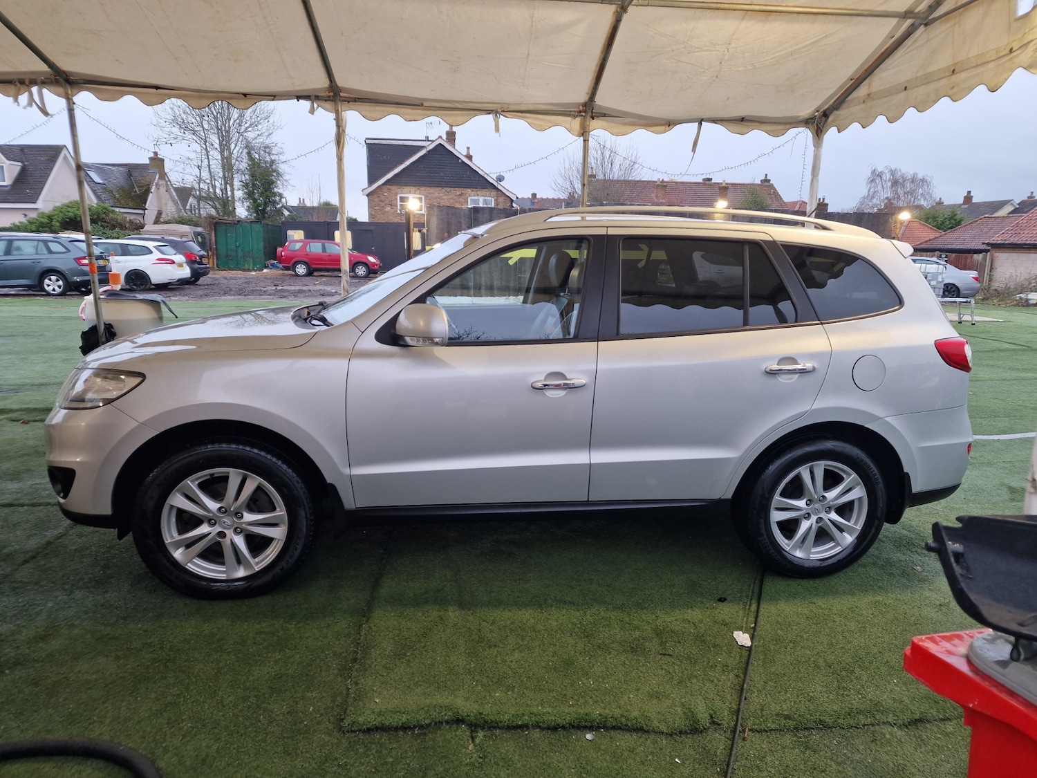 Used Hyundai Santa Fe 2010 for sale - 77531915: Photo 6