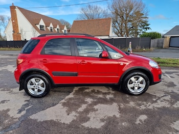 Used Suzuki SX4 2014 for sale - 77353839: Photo