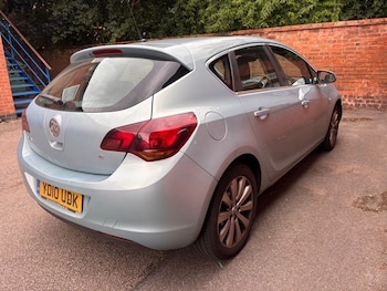 Used Vauxhall Astra 2010 for sale - 75512593: Photo