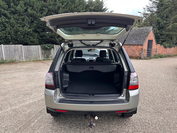 Used Land Rover Freelander 2 2020 for sale - 76077522: Photo 11