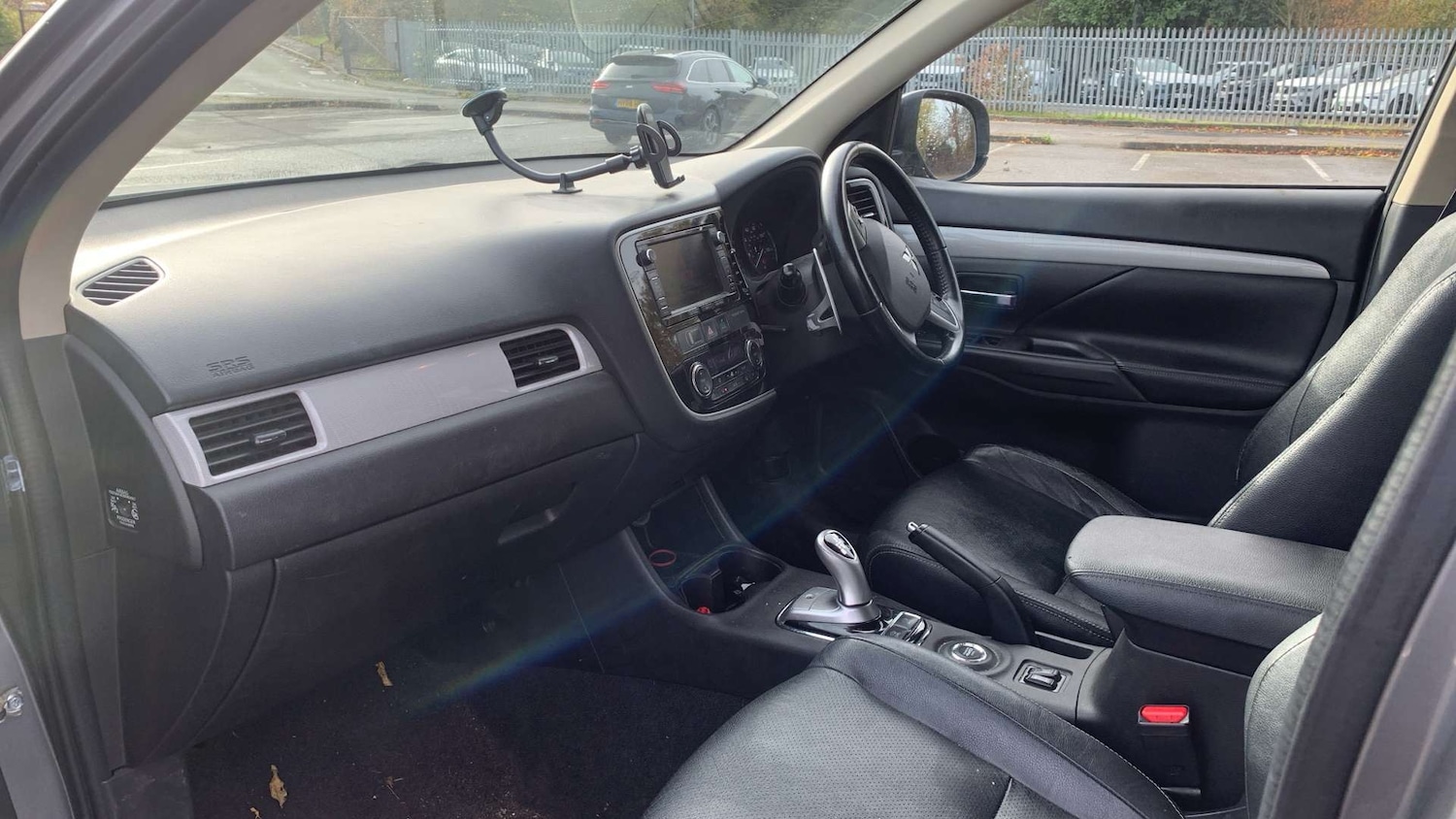 Used Mitsubishi Outlander 2015 for sale - 76531110: Photo 12