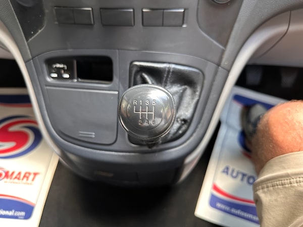 Used Hyundai Iload 2012 for sale - 76265208: Photo 16
