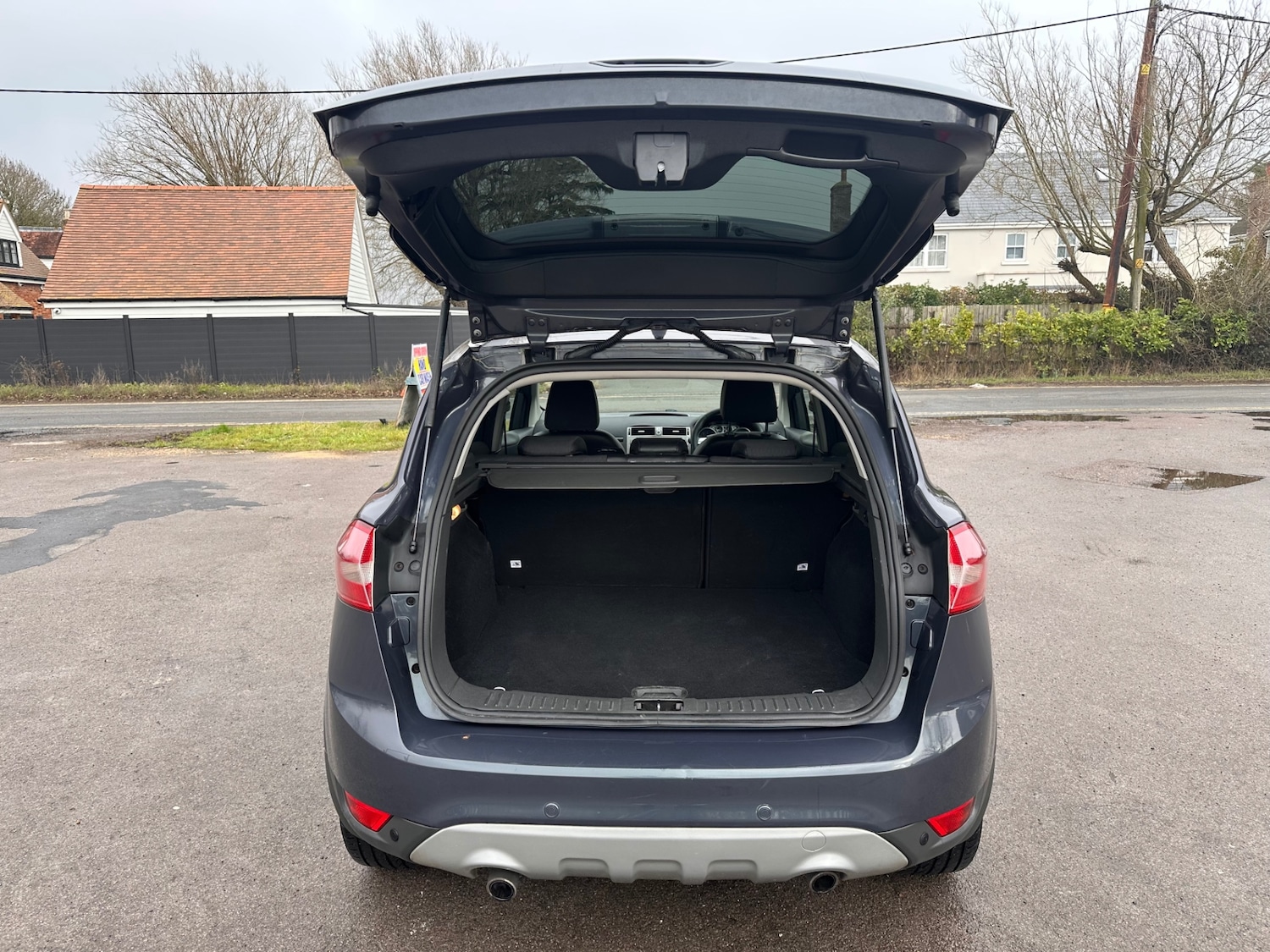 Used Ford Kuga 2011 for sale - 77270615: Photo 11