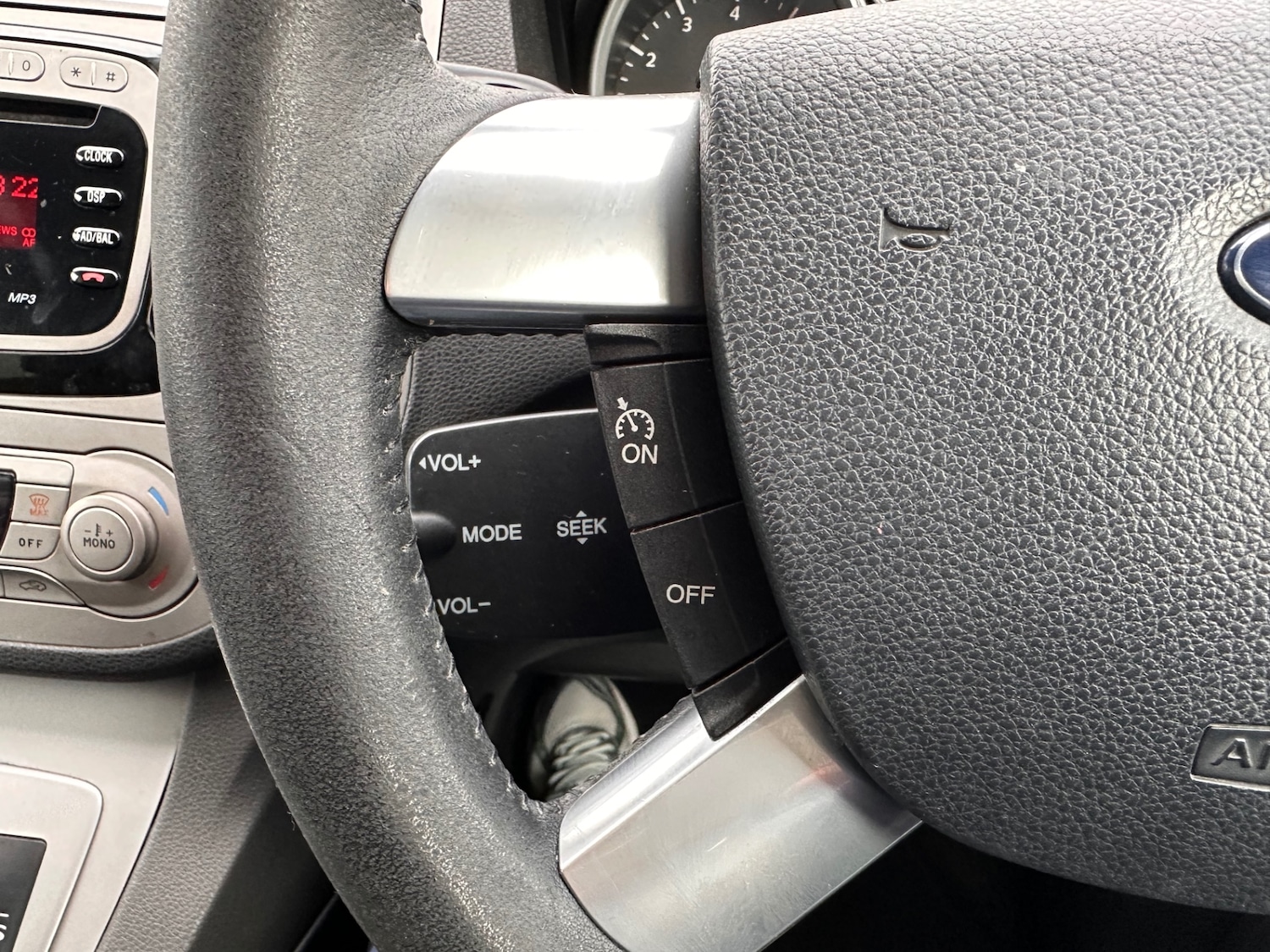 Used Ford Kuga 2011 for sale - 77270615: Photo 29