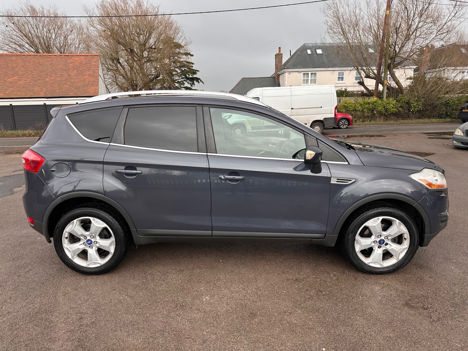 Used Ford Kuga 2011 for sale - 77270615: Photo 3