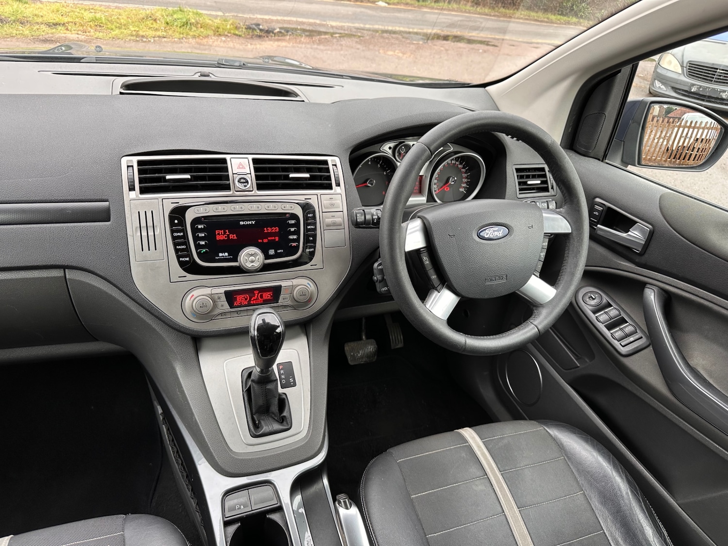 Used Ford Kuga 2011 for sale - 77270615: Photo 30