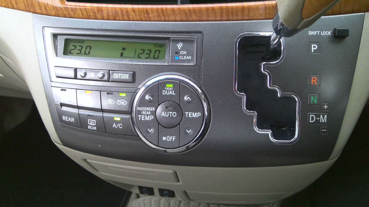 Used Toyota Estima 2021 for sale - 77545462: Photo 15