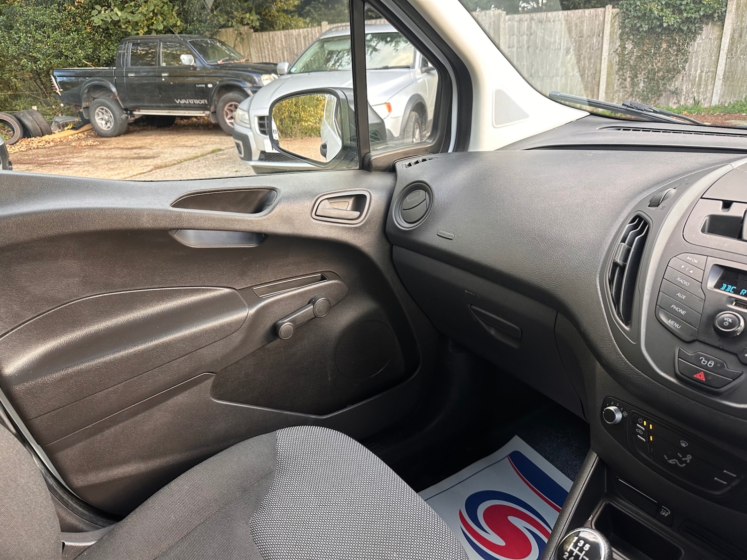 Used Ford Transit Courier 2018 for sale - 75982101: Photo 24