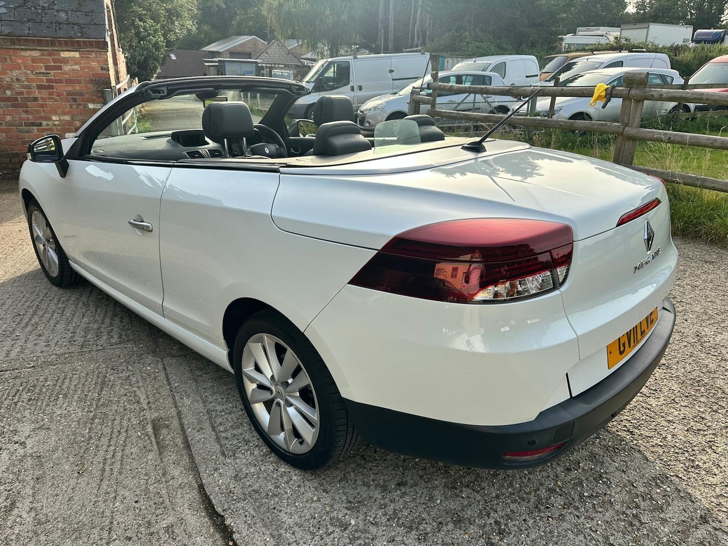 Used Renault Megane 2011 for sale - 77078102: Photo 9