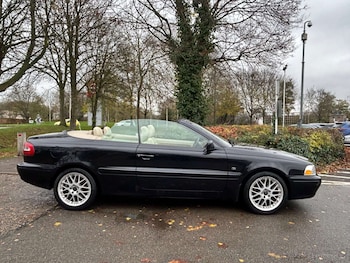 Used Volvo C70 2003 for sale - 76578289: Photo