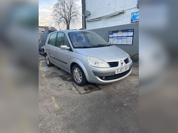 2007 (07) - 2.0 VVT Privilege AUTO **JUST 37,000 MILES** FSH LEZ FREE 5-Door