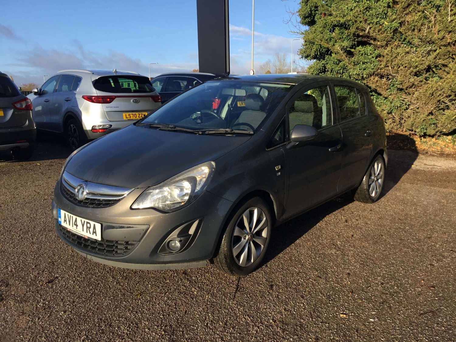 Used Vauxhall Corsa 2014 for sale - 76694649: Photo 4