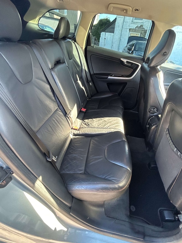 Used Volvo XC60 2008 for sale - 76319389: Photo 9