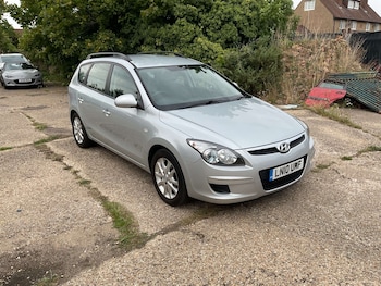 Used Hyundai i30 2010 for sale - 75593499: Photo