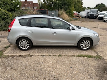 Used Hyundai i30 2010 for sale - 75593499: Photo