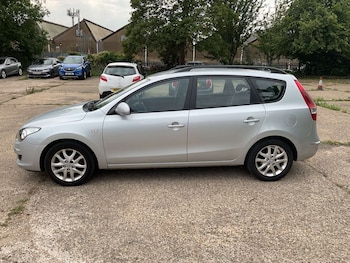 Used Hyundai i30 2010 for sale - 75593499: Photo