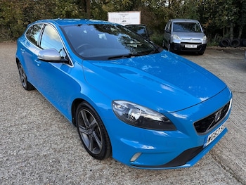 2013 (63) - 2.0 D3 R DESIGN Nav FULL SERVICE HISTORY NEW MOT 5-Door