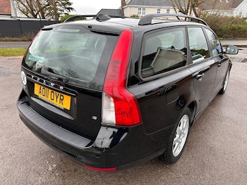 Used Volvo V50 2011 for sale - 77195218: Photo