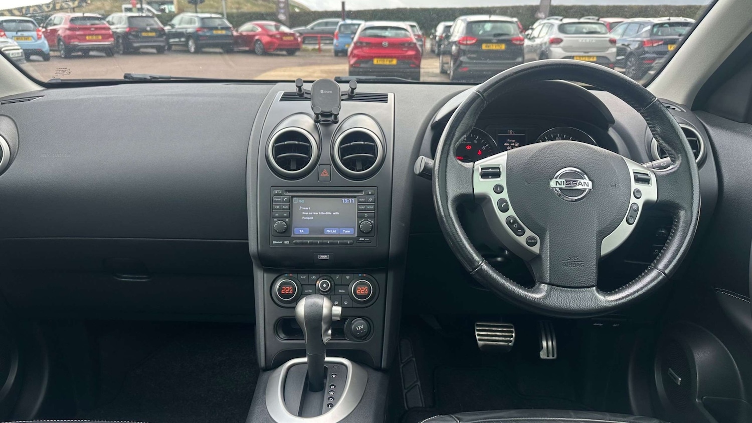 Used Nissan Qashqai 2012 for sale - 76492037: Photo 12