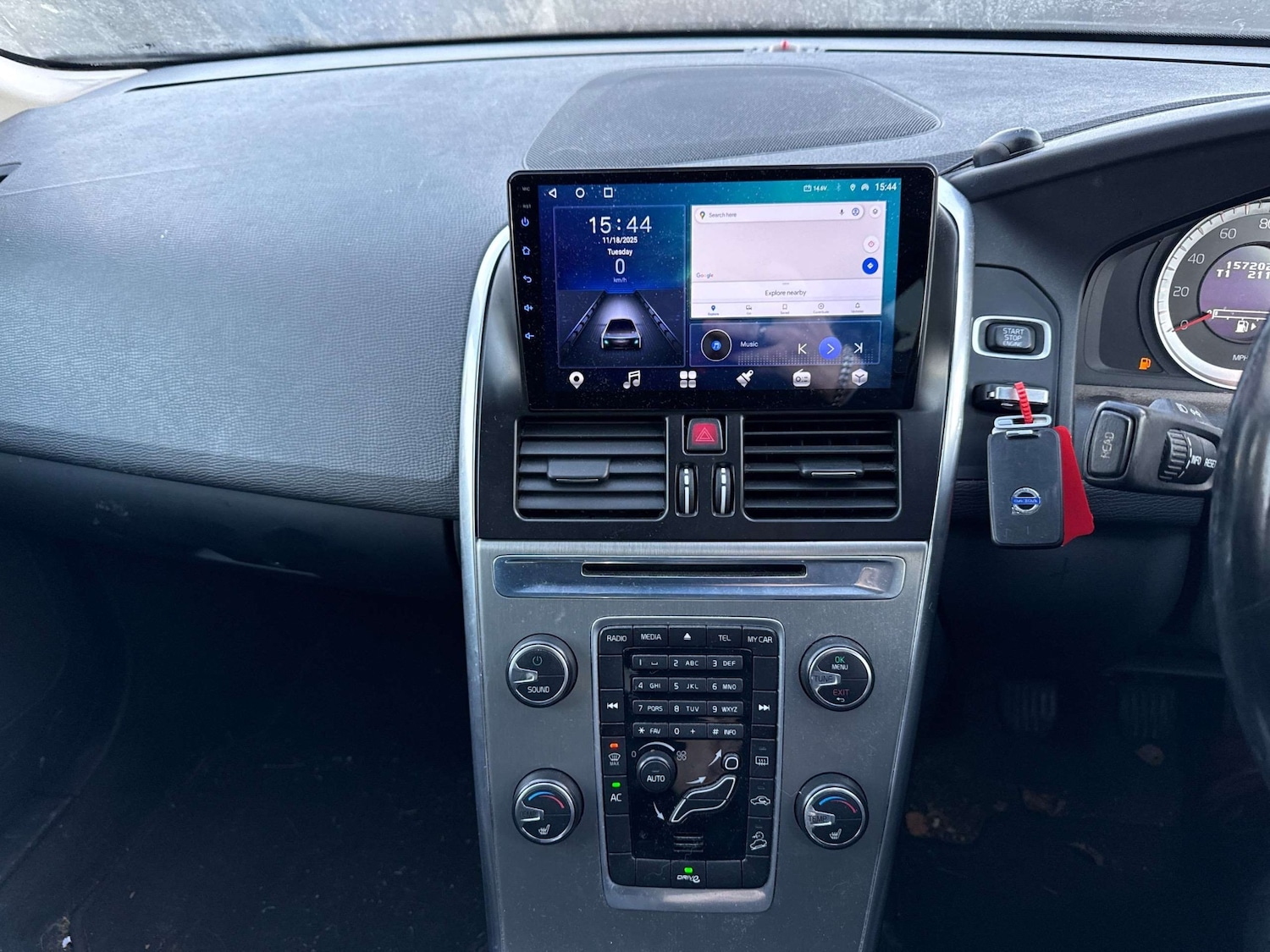 Used Volvo XC60 2012 for sale - 76637298: Photo 11