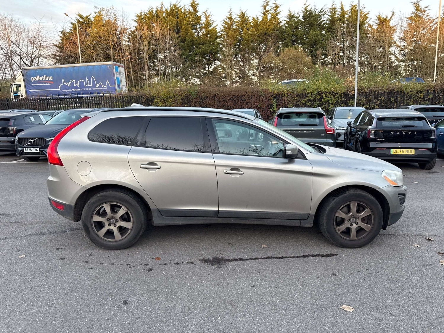 Used Volvo XC60 2012 for sale - 76637298: Photo 3