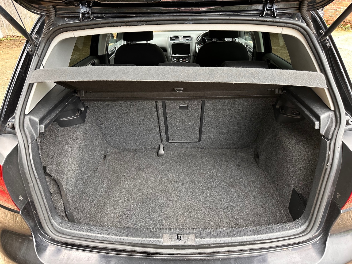 Used Volkswagen Golf 2010 for sale - 76316379: Photo 12