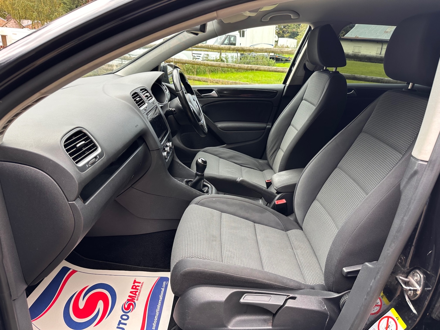 Used Volkswagen Golf 2010 for sale - 76316379: Photo 14