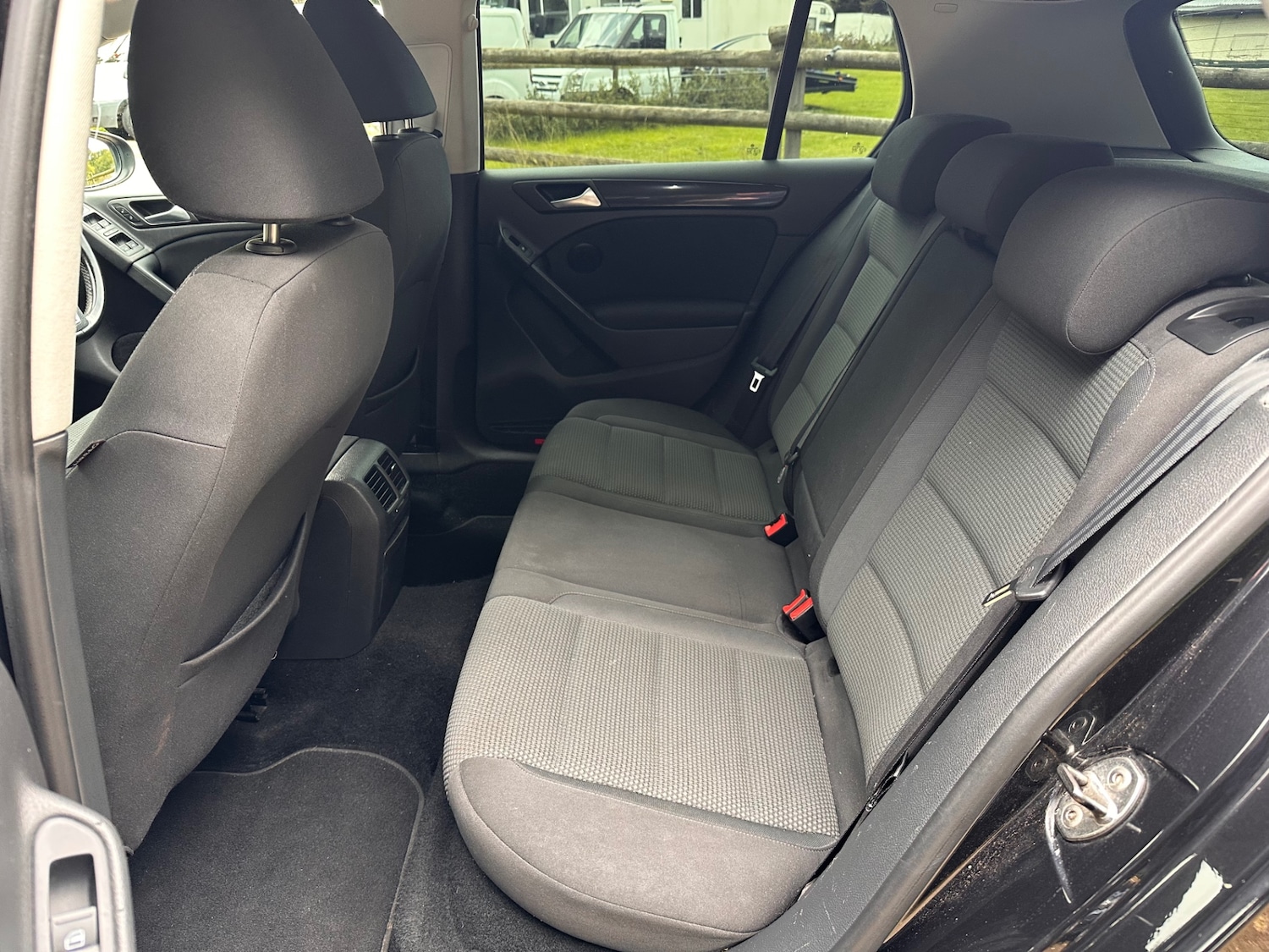 Used Volkswagen Golf 2010 for sale - 76316379: Photo 22