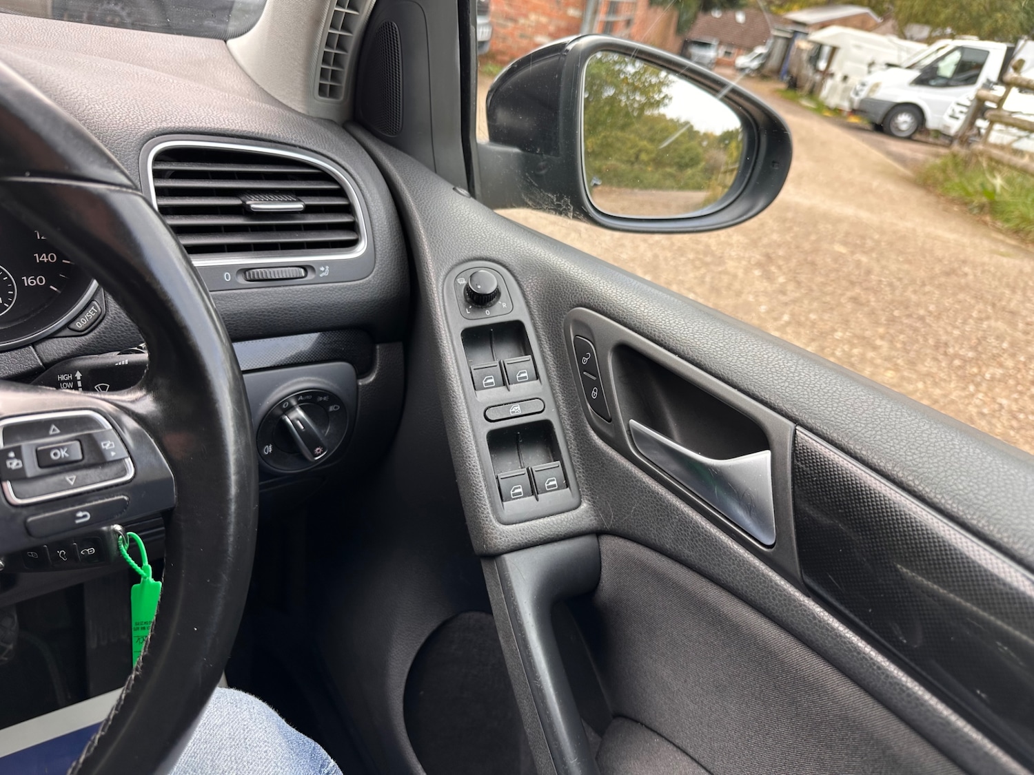 Used Volkswagen Golf 2010 for sale - 76316379: Photo 31