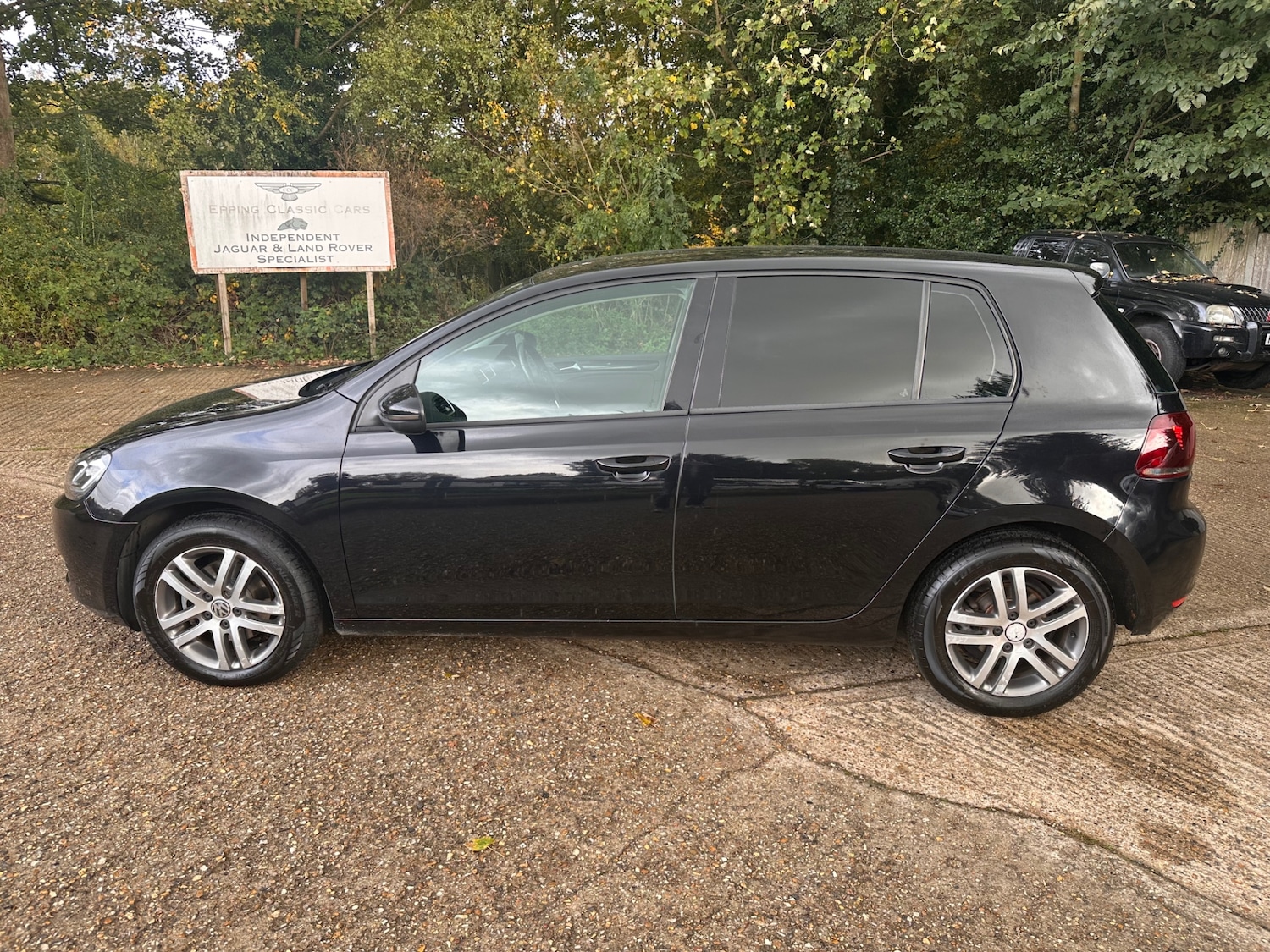 Used Volkswagen Golf 2010 for sale - 76316379: Photo 6