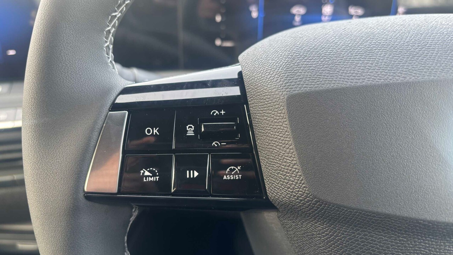 Used Vauxhall Astra for sale - 77861603: Photo 17