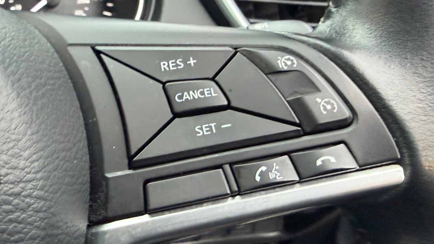 Used Nissan Qashqai for sale - 77860423: Photo 18