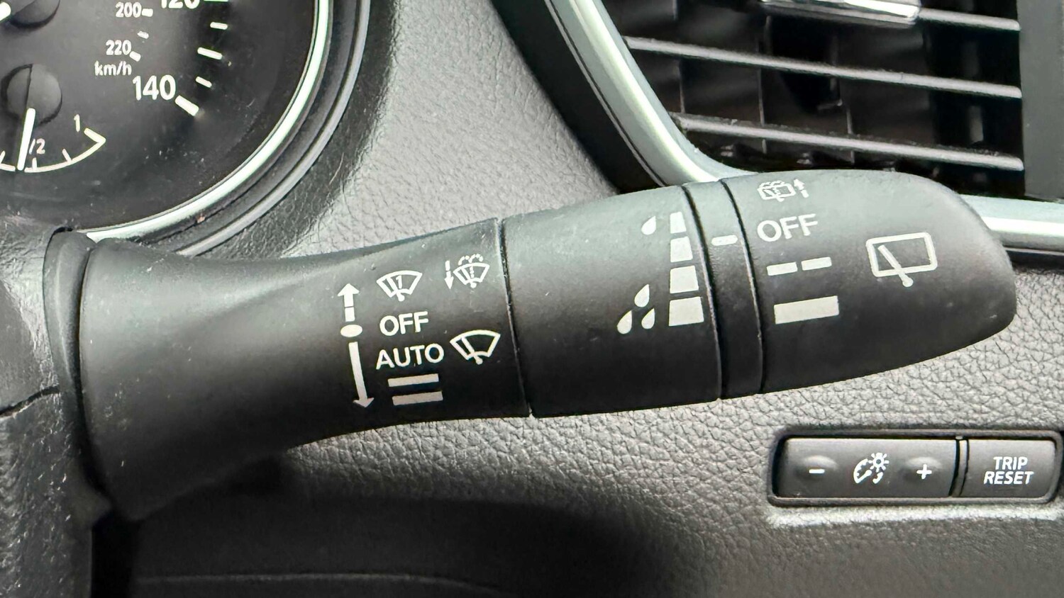 Used Nissan Qashqai for sale - 77860423: Photo 19