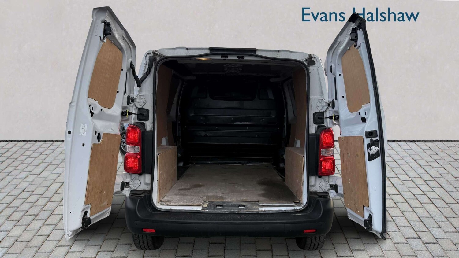 Used Vauxhall Vivaro 2023 for sale - 78077143: Photo 3