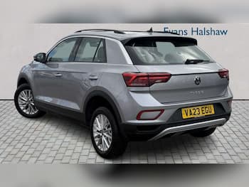 Used Volkswagen T-Roc 2023 for sale - 79730929: Photo