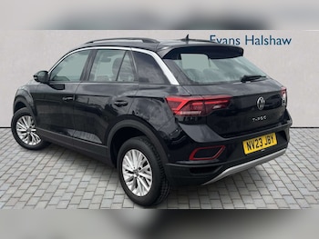 Used Volkswagen T-Roc 2023 for sale - 79095692: Photo