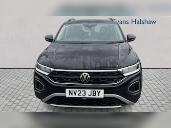 Used Volkswagen T-Roc 2023 for sale - 79095692: Photo