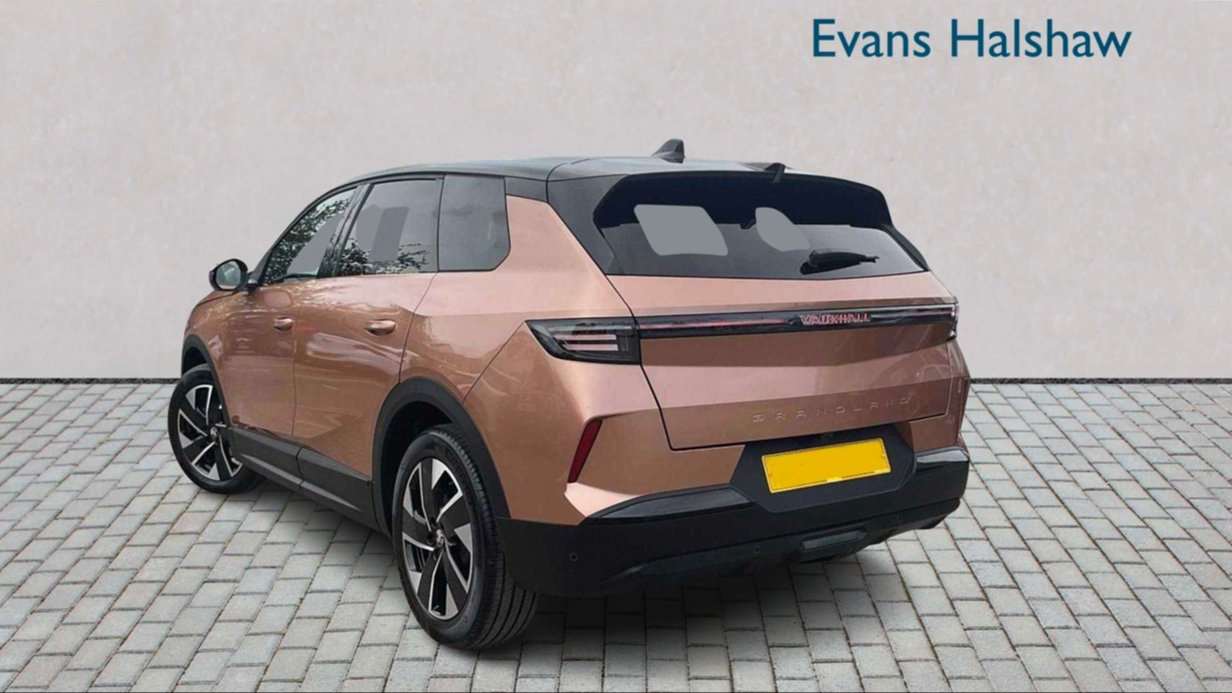 Used Vauxhall Grandland for sale - 77860811: Photo 2