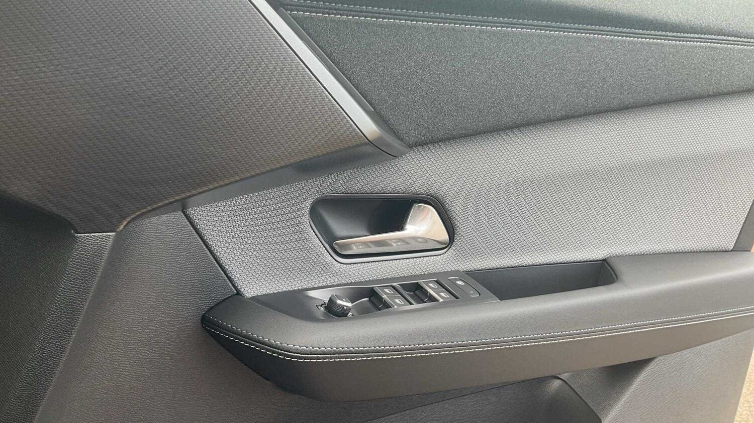 Used Vauxhall Grandland for sale - 77860811: Photo 22