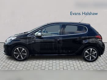 Used Peugeot 208 2018 for sale - 79851083: Photo