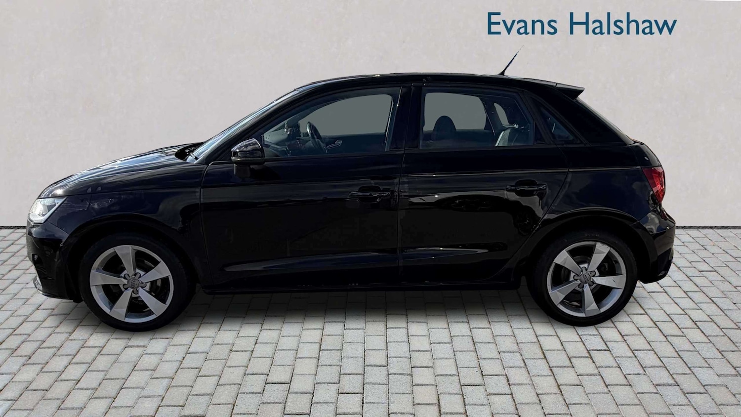 Used Audi A1 2018 for sale - 77886232: Photo 3