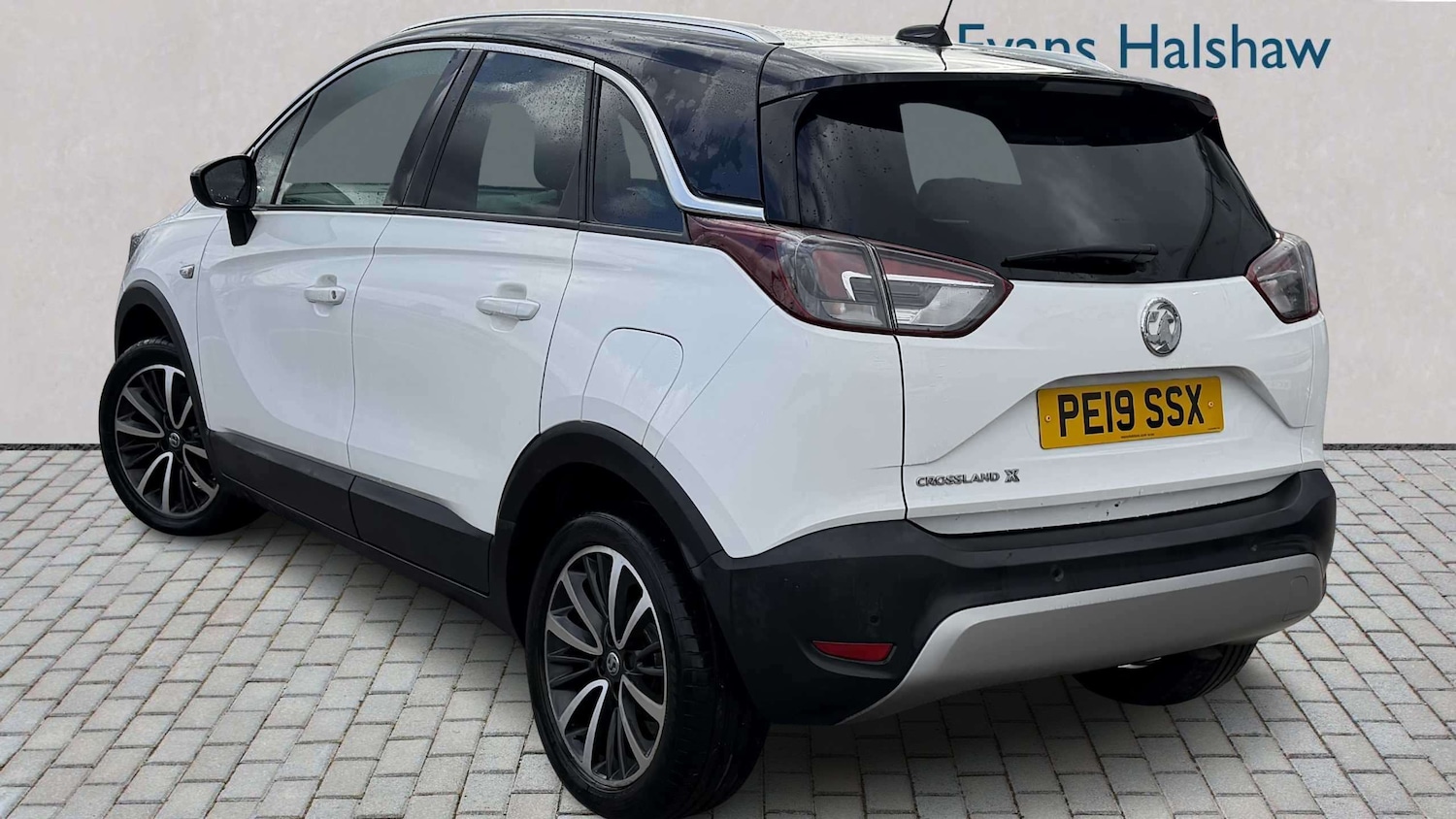 Used Vauxhall Crossland X for sale - 77858535: Photo 2