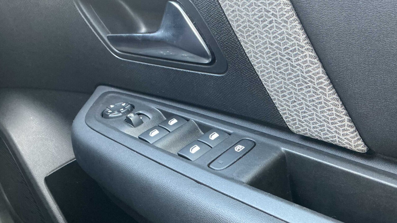 Used Citroen C4 for sale - 77861489: Photo 17