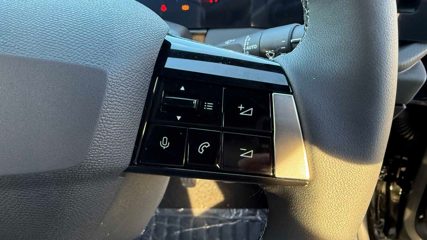 Used Vauxhall Astra for sale - 77859406: Photo 26